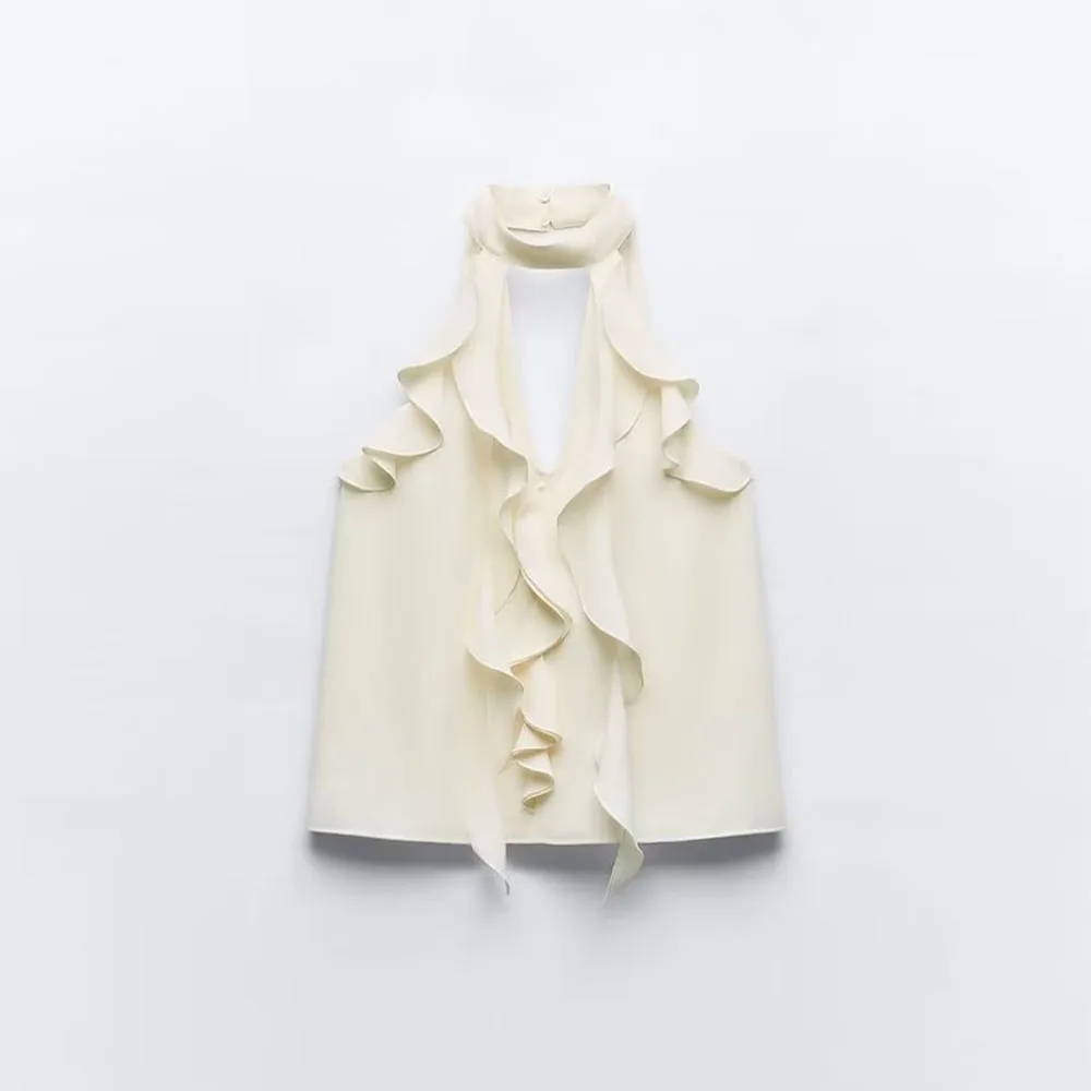 Early autumn new fashion women's clothing temperament sweet all-match halter neck collar hollow layered decorative top
Early autumn new fashion women's clothing temperament sweet all-match halter neck collar hollow layered decorative top