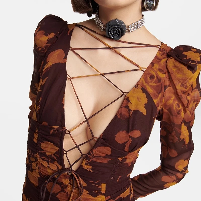 Autumn new women's V-neckcotton cross-tie printedlong-sleeved dress highquality y2k retrocasual wrinkled stretch slim mini skirt
Autumn new women's V-neckcotton cross-tie printedlong-sleeved dress highquality y2k retrocasual wrinkled stretch slim mini skirt
