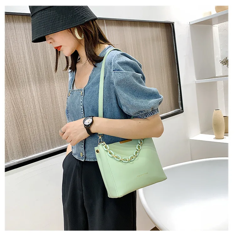 Women Fashion Shoulder Bag with Chain Handle Ladies Crossbody Bags Tote Bucket Handbag Women Bag Handbags Designer Bag
Women Fashion Shoulder Bag with Chain Handle Ladies Crossbody Bags Tote Bucket Handbag Women Bag Handbags Designer Bag