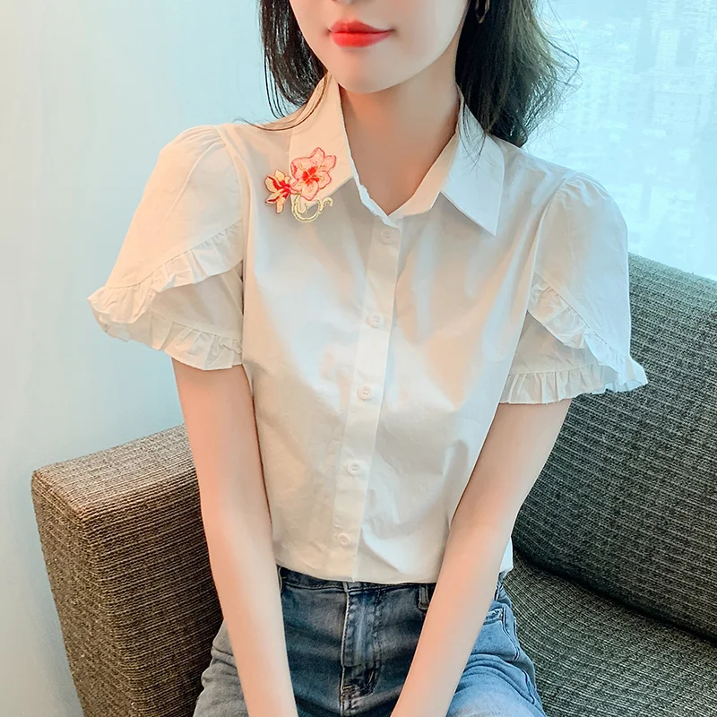 Japanese Sweet White Blouses Women Turn Down Collar Flower Embroidery Shirts Short Sleeve OL Work Wear Blusas Mujer
Japanese Sweet White Blouses Women Turn Down Collar Flower Embroidery Shirts Short Sleeve OL Work Wear Blusas Mujer