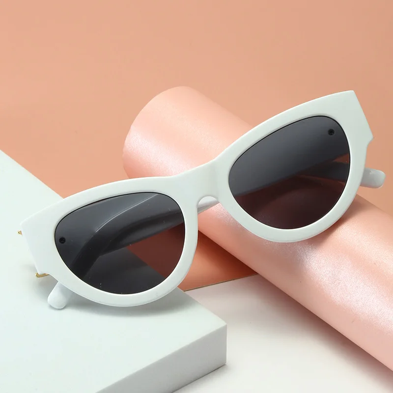 Роскошные солнцезащитные очки DIKELANG, высококачественные дужки для женщин, оправа кошачий глаз, солнцезащитные очки, очки для пляжа, вождения, модные подарки UV400
Роскошные солнцезащитные очки DIKELANG, высококачественные дужки для женщин, оправа кошачий глаз, солнцезащитные очки, очки для пляжа, вождения, модные подарки UV400