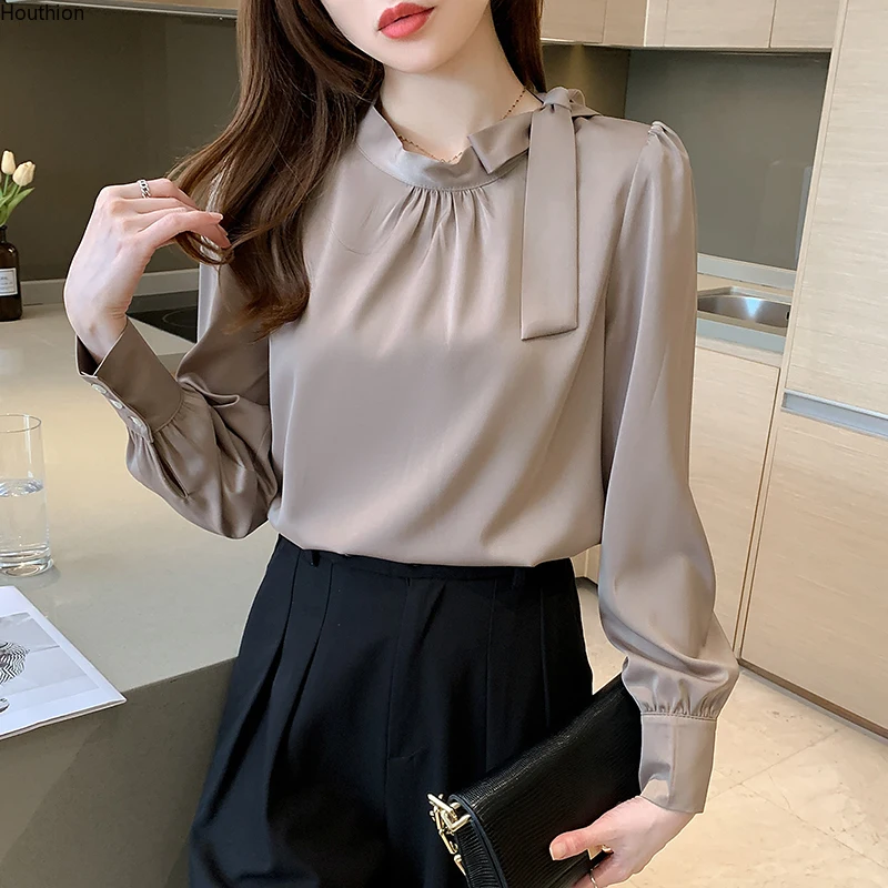 Summer New Women's Blouses O collar Shirt Long Sleeve Tops Folds Satin Casual Fashion Loose Houthion
Summer New Women's Blouses O collar Shirt Long Sleeve Tops Folds Satin Casual Fashion Loose Houthion