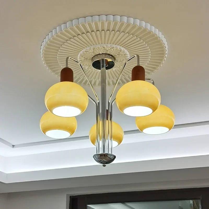 Vintage Not NOVEMBER'S Creative Amber-Yellow Glass Middle-Ancient Bauhaus Chandelier Dining Room/Living Room Bedroom
Vintage Not NOVEMBER'S Creative Amber-Yellow Glass Middle-Ancient Bauhaus Chandelier Dining Room/Living Room Bedroom