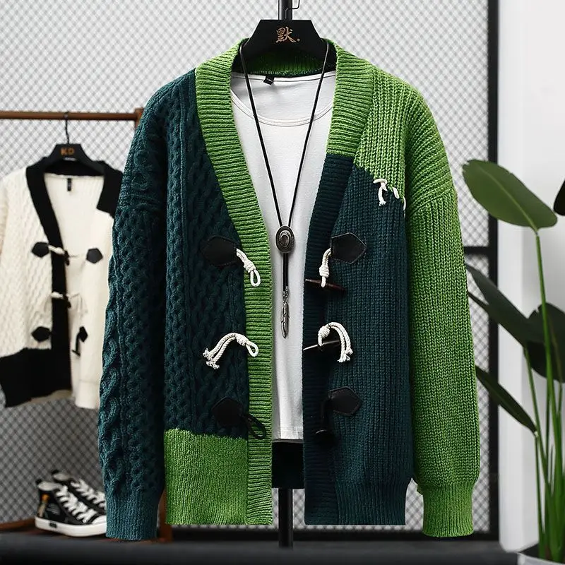 Spring and autumn knitted cardigan men's V-neck sweater jacket casual stitching contrast color men's outer threading jacket
Spring and autumn knitted cardigan men's V-neck sweater jacket casual stitching contrast color men's outer threading jacket
