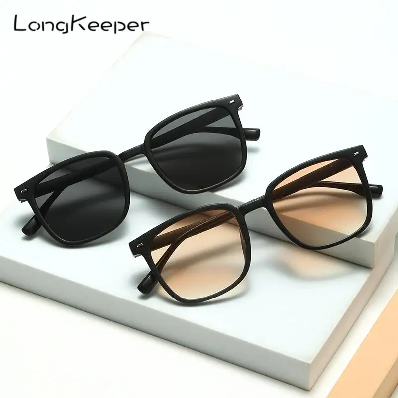 Long Keeper New Photochromic Anti Blue Ray Computer Glasses for Men Classic Square Sunglasses Women Clear Lens Color Changing
Long Keeper New Photochromic Anti Blue Ray Computer Glasses for Men Classic Square Sunglasses Women Clear Lens Color Changing