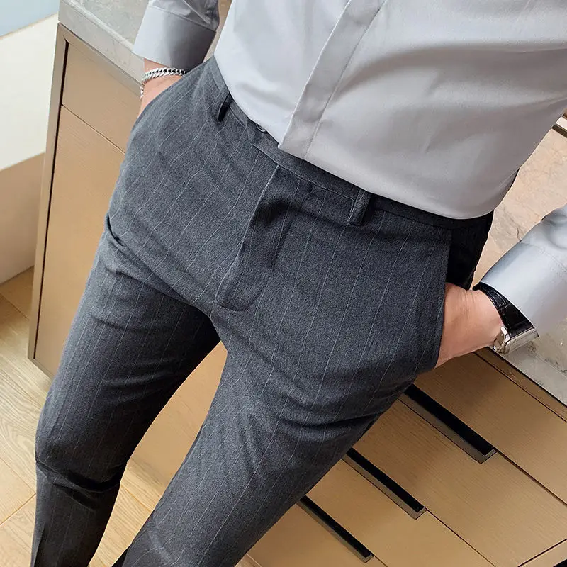 2022 Suit Pant Man New Stripe High Quality Comfortable Breathable Men Designer Gentlemen Business Casual Work Pant Trousers B99
2022 Suit Pant Man New Stripe High Quality Comfortable Breathable Men Designer Gentlemen Business Casual Work Pant Trousers B99