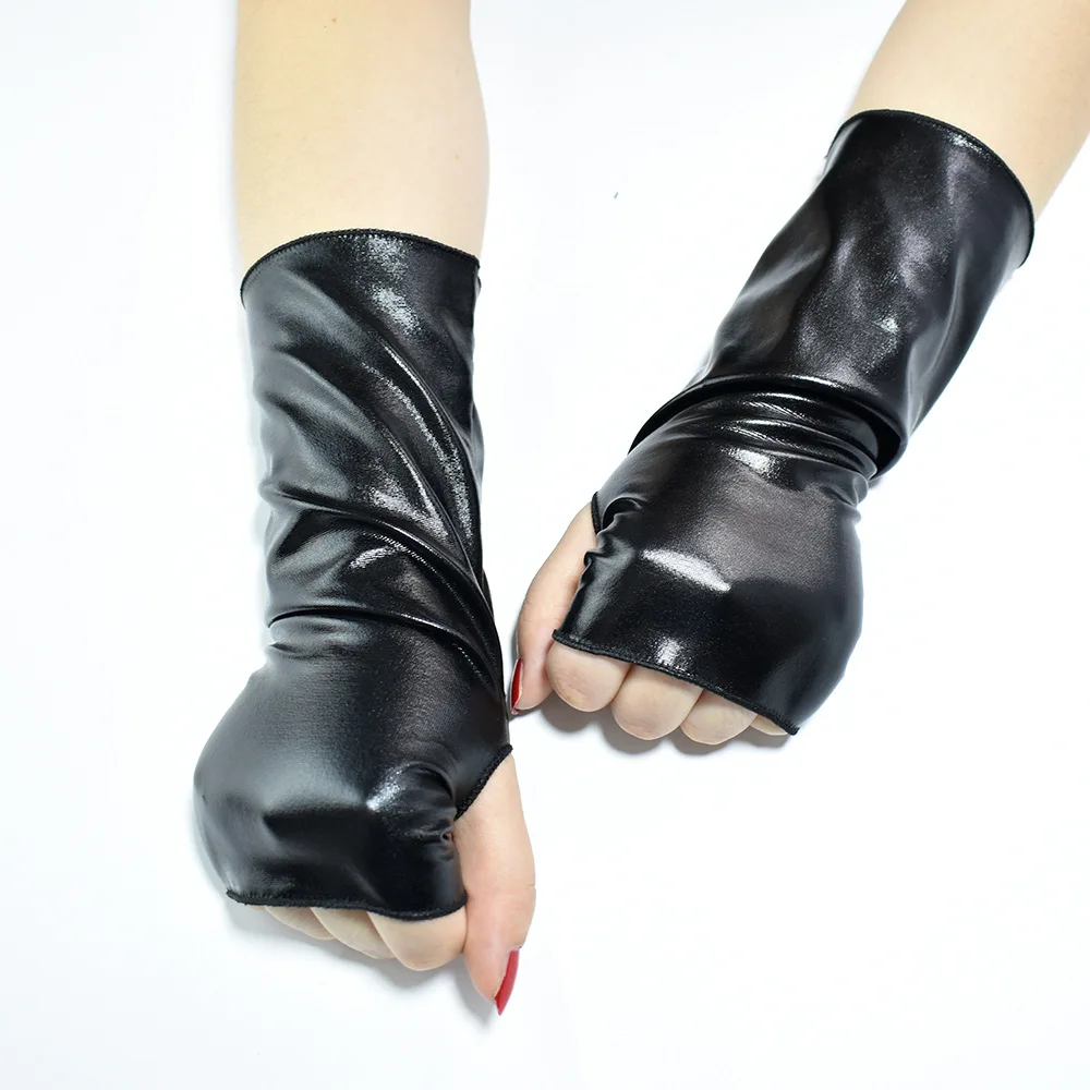 Newest Men Women Short Fingerless Bright Black Patent Leather Gloves Halloween Dress Up Punk Style Dancing Hip-hop Dance Gloves
Newest Men Women Short Fingerless Bright Black Patent Leather Gloves Halloween Dress Up Punk Style Dancing Hip-hop Dance Gloves