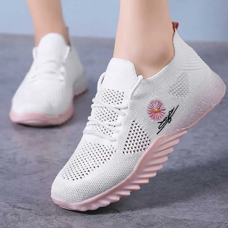 New Flower Embroidery Women Sports Shoes Mesh Running Sneakers Breathable Candy Color Gradient Ladies Slip-on Flat Casual Shoes
New Flower Embroidery Women Sports Shoes Mesh Running Sneakers Breathable Candy Color Gradient Ladies Slip-on Flat Casual Shoes