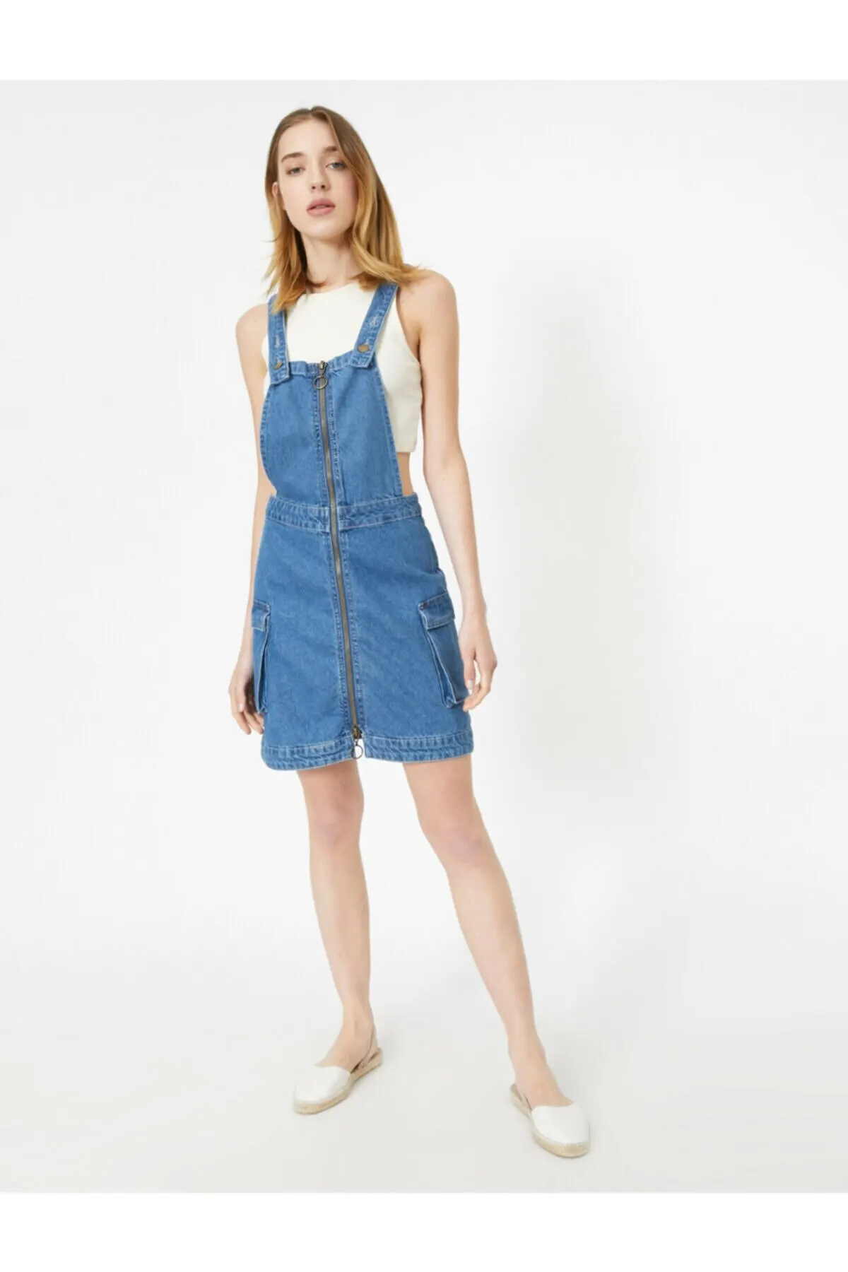 Women's Overalls Zipper Detailed Strap Pocket Detailed Jean Jumpsuit Hot Casual Fashion Sleeveless Baggy Trousers
Women's Overalls Zipper Detailed Strap Pocket Detailed Jean Jumpsuit Hot Casual Fashion Sleeveless Baggy Trousers