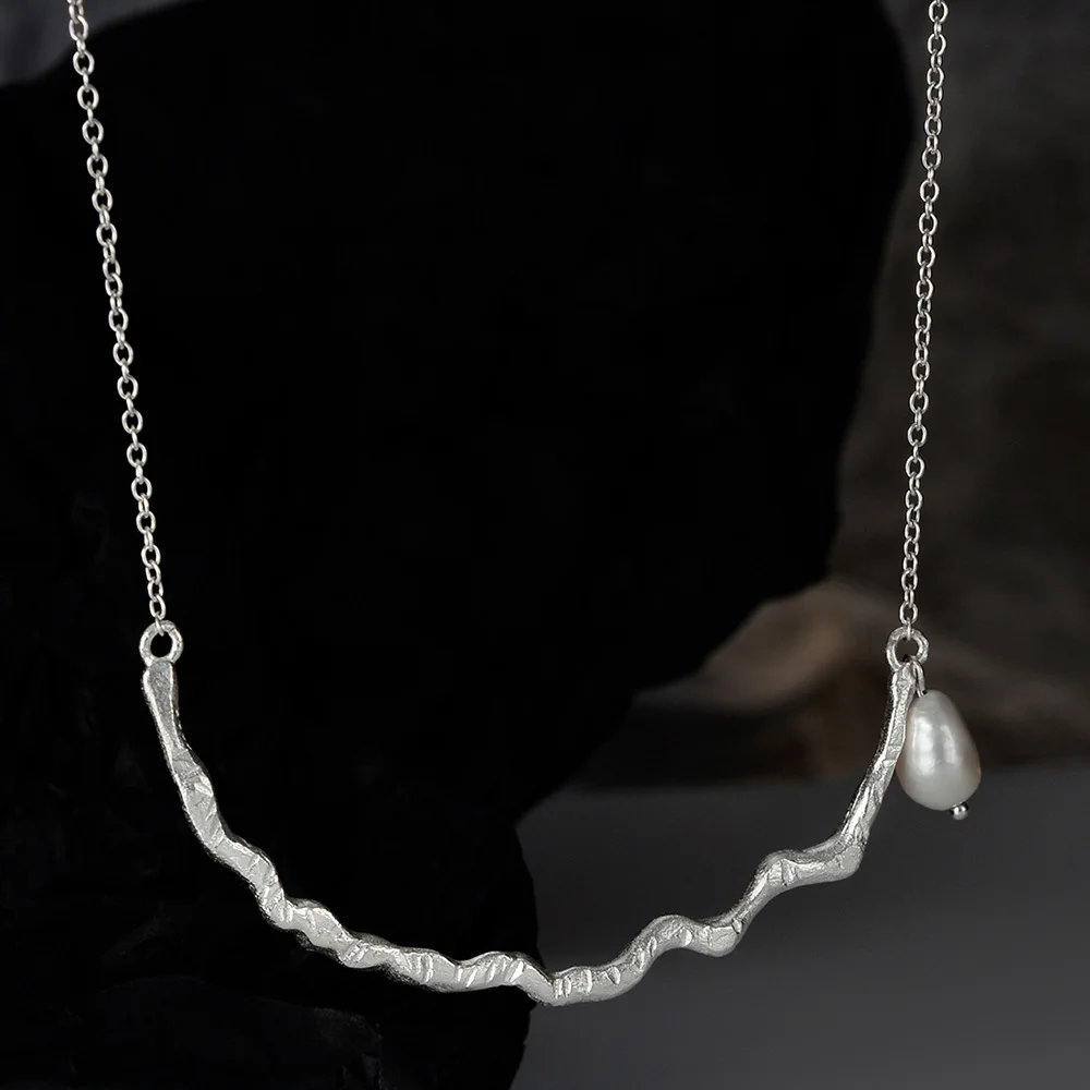Youth of Vigor Solid 925 Silver Baroque Pearl Thick Long Wire Irregular Creased Pendant Necklace Y1S2N1041
Youth of Vigor Solid 925 Silver Baroque Pearl Thick Long Wire Irregular Creased Pendant Necklace Y1S2N1041