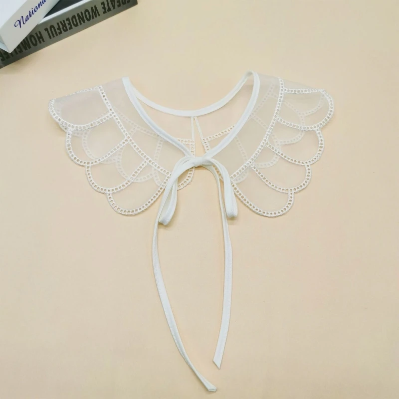 Women Lace Shawl Hollow Fake Collar Female Shirt False Collars Ladies Detachable Half Shirt Lapel Blouse Wrap Decoration
Women Lace Shawl Hollow Fake Collar Female Shirt False Collars Ladies Detachable Half Shirt Lapel Blouse Wrap Decoration
