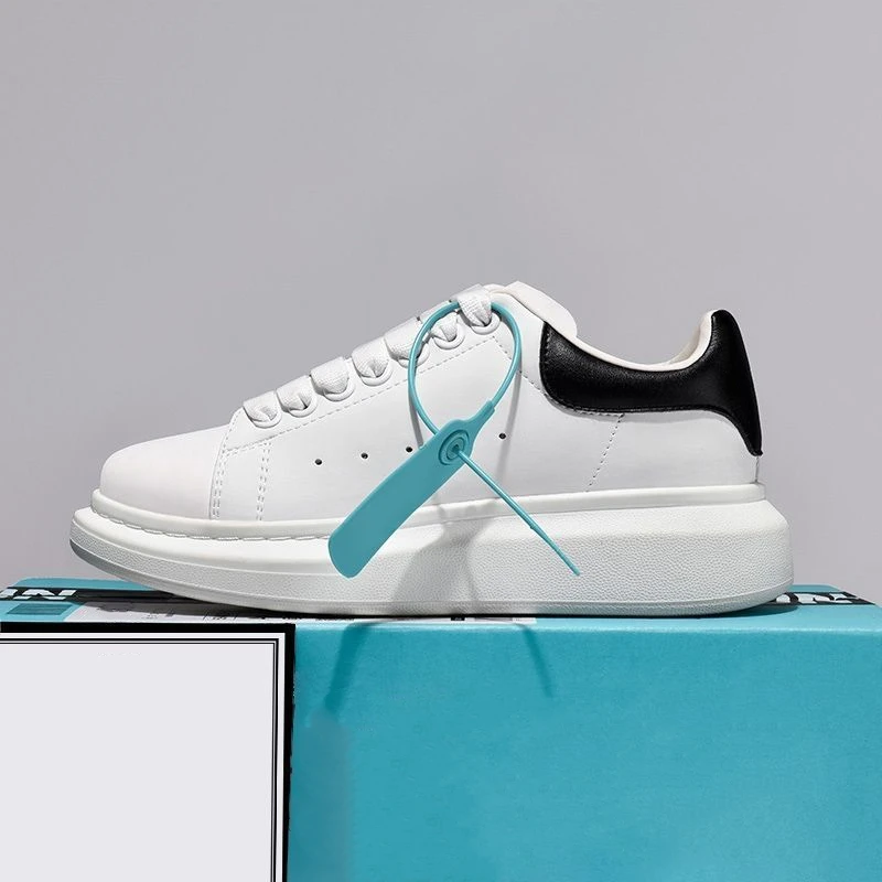 High Quality MC Brand Round Head Casual White Shoes Fashion Heightening Shoes Comfortable Breathable Leather Sports Casual Shoes
High Quality MC Brand Round Head Casual White Shoes Fashion Heightening Shoes Comfortable Breathable Leather Sports Casual Shoes