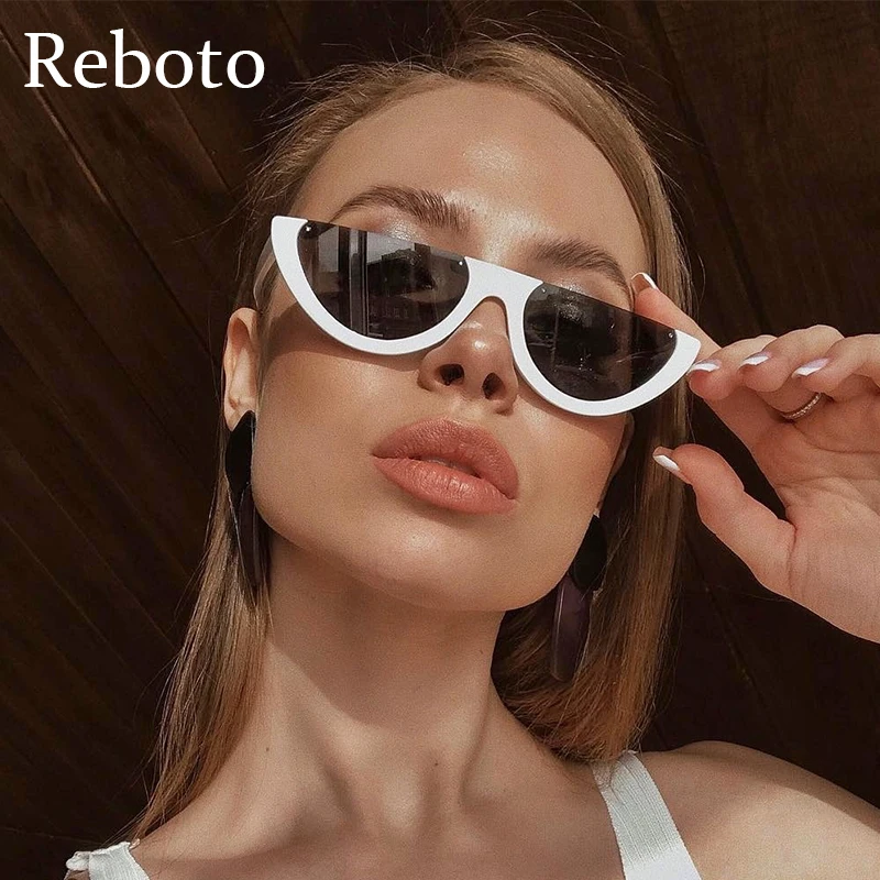 Солнцезащитные очки «кошачий глаз» женские, Модные Винтажные небольшие солнечные очки в полуоправе с плоским верхом, классические антибли...
Солнцезащитные очки «кошачий глаз» женские, Модные Винтажные небольшие солнечные очки в полуоправе с плоским верхом, классические антибли...