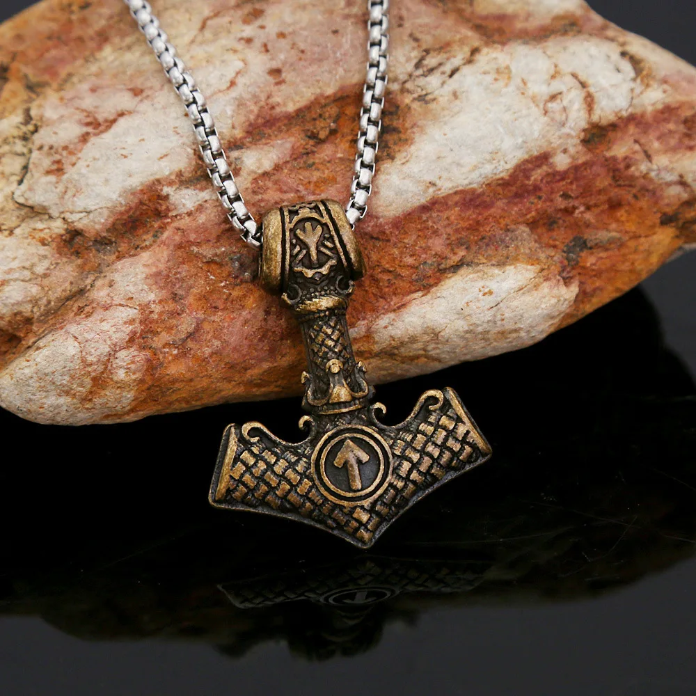 Vintage Men's Viking Thor's Hammer Necklace Stainless Steel Nordic Odin Hammer Pendant Scandinavian Jewelry Accessorie Wholesale 
Vintage Men's Viking Thor's Hammer Necklace Stainless Steel Nordic Odin Hammer Pendant Scandinavian Jewelry Accessorie Wholesale
