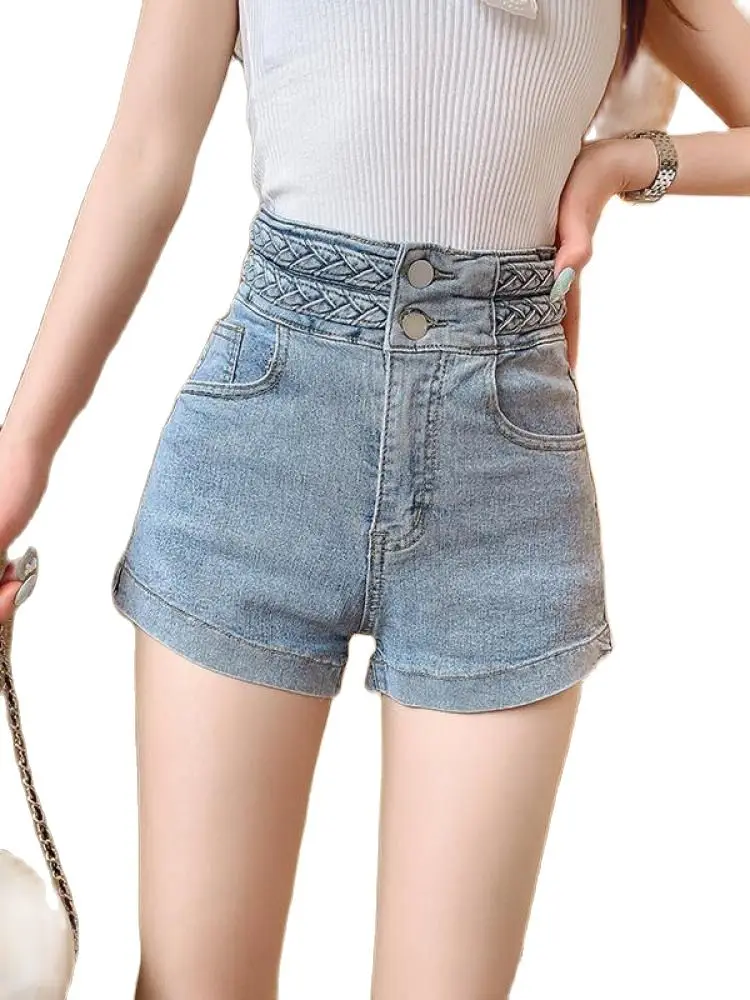 Korean Style Chic High Waist women's denim shorts summer Braids Decor Tight Slim Sexy Hot Pants 2022 Fashion women clothing
Korean Style Chic High Waist women's denim shorts summer Braids Decor Tight Slim Sexy Hot Pants 2022 Fashion women clothing