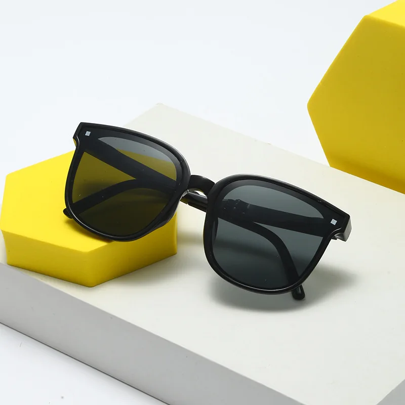2023 Folding Kids Sunglasses For Boys Girls Brand Sports Square Children Shades Glasses UV400 Outdoor Baby Sun Protection Eyewea
2023 Folding Kids Sunglasses For Boys Girls Brand Sports Square Children Shades Glasses UV400 Outdoor Baby Sun Protection Eyewea