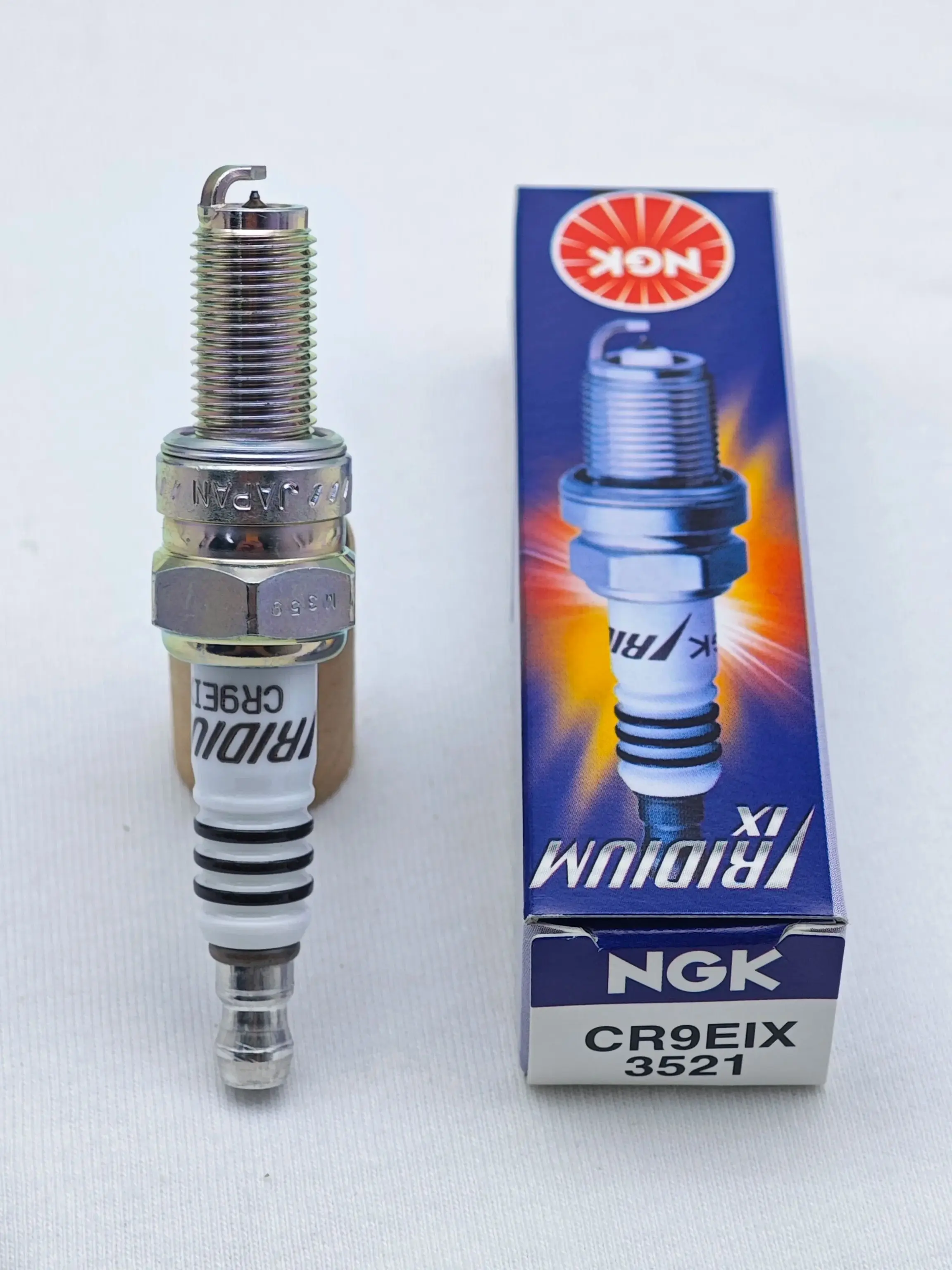 1 шт. оригинальная Свеча зажигания для мотоцикла NGK Iridium CR9EIX 3521 Upgrade CR9E CR9EK
1 шт. оригинальная Свеча зажигания для мотоцикла NGK Iridium CR9EIX 3521 Upgrade CR9E CR9EK