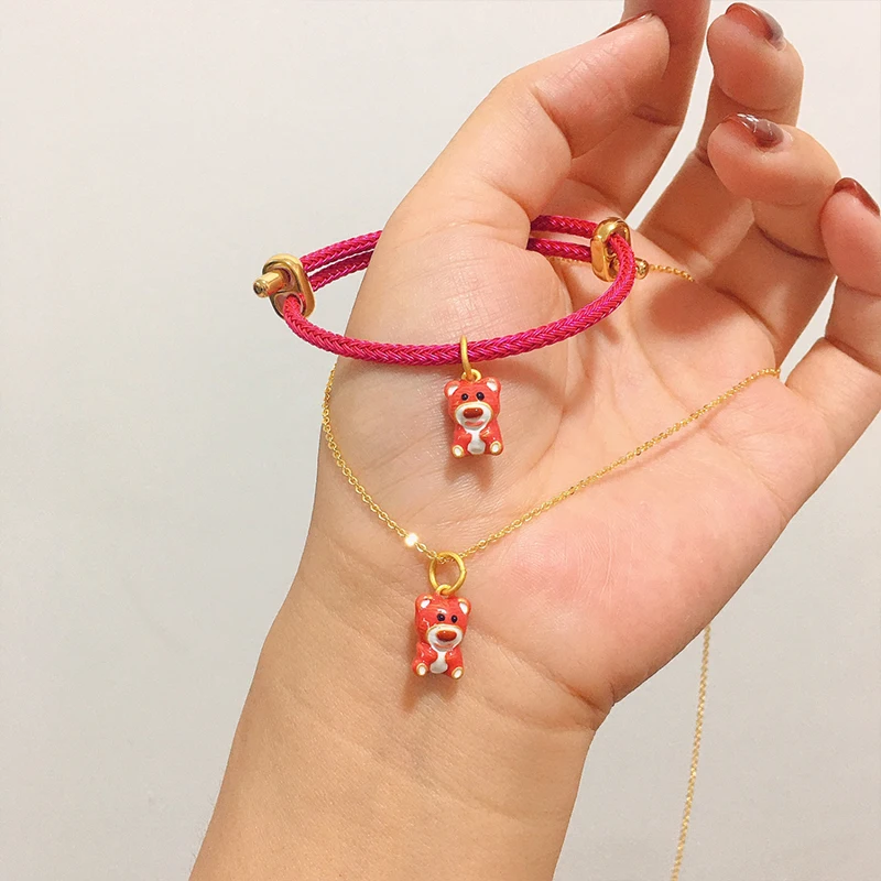 Ожерелье и браслет Ins Kawaii Disney Lotso, ювелирные изделия, милый мультяшный простой женский браслет на цепочке до ключиц, Студенческая девочка, праздничный подарок
Ожерелье и браслет Ins Kawaii Disney Lotso, ювелирные изделия, милый мультяшный простой женский браслет на цепочке до ключиц, Студенческая девочка, праздничный подарок