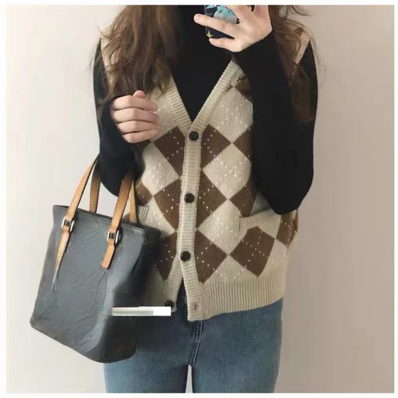 Knitting Women's Sweaters Vest Winter 2022 Cashmere Pullovers Fashion Plaid Sleeveless New Korean Jumpers Autumn Clothing
Knitting Women's Sweaters Vest Winter 2022 Cashmere Pullovers Fashion Plaid Sleeveless New Korean Jumpers Autumn Clothing