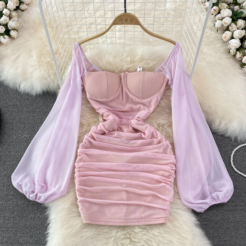Spring 2022 Korean Version of Spice Girl Sexy Square Collar Lantern Long Sleeve High Waist Thin Wrinkled Short Hip Wrap Dress
Spring 2022 Korean Version of Spice Girl Sexy Square Collar Lantern Long Sleeve High Waist Thin Wrinkled Short Hip Wrap Dress