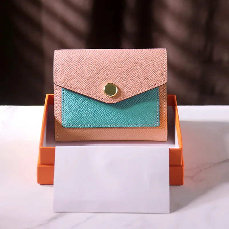 2022 New Genuine Cow Leather Womens Wallets and Purses Popular Hasp Solid Cash Pocket High Quality Card Coin Short Money Bags 
2022 New Genuine Cow Leather Womens Wallets and Purses Popular Hasp Solid Cash Pocket High Quality Card Coin Short Money Bags