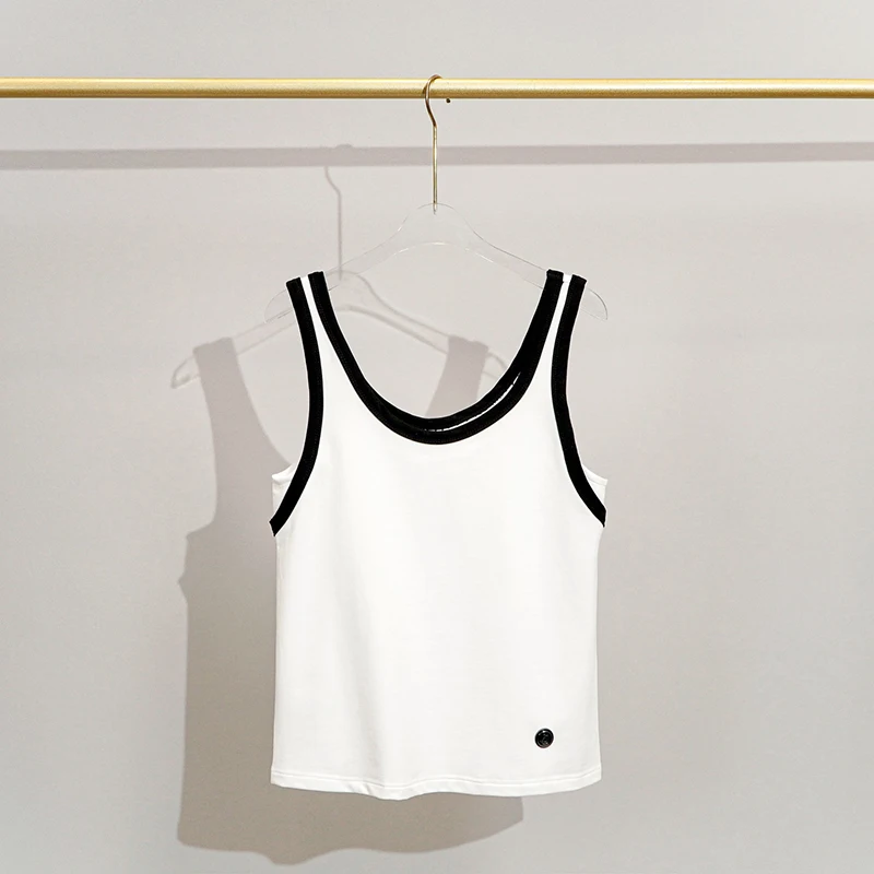 Hecisuz Women's T-Shirt 2022 Summer New Contrast Color Sleeveless U-Neck Backless Cotton Top Camisole + Simple Casual Shorts
Hecisuz Women's T-Shirt 2022 Summer New Contrast Color Sleeveless U-Neck Backless Cotton Top Camisole + Simple Casual Shorts