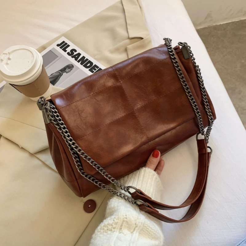 Eason Luxury Women Handbags Designer Vintage Shoulder Bag New Chain Messenger Bags Soft Flap Shoulder Crossbody Pack Women Purse 
Eason Luxury Women Handbags Designer Vintage Shoulder Bag New Chain Messenger Bags Soft Flap Shoulder Crossbody Pack Women Purse
