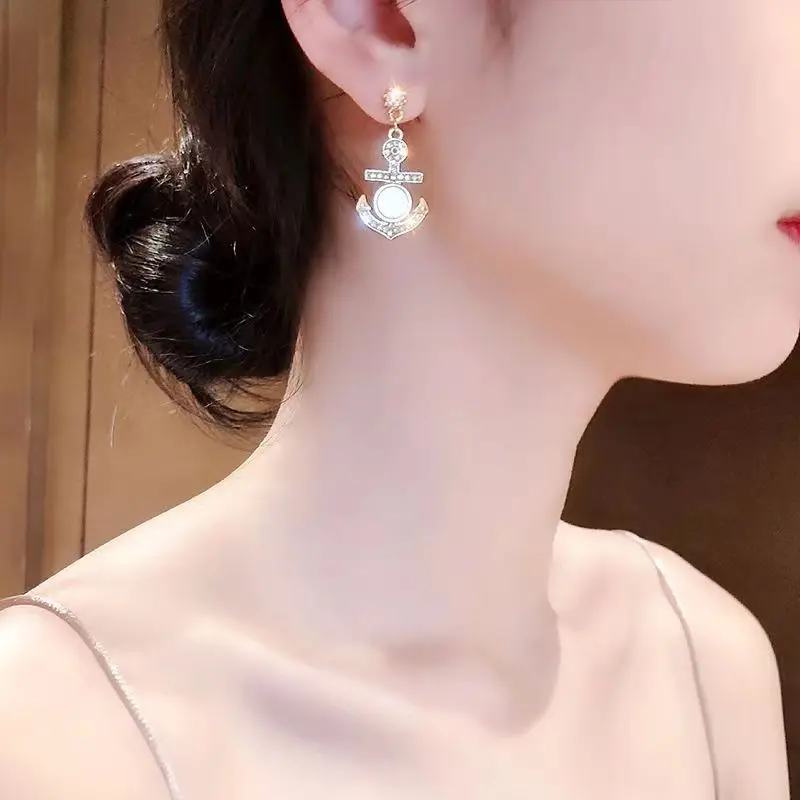 

Swa Original High Quality V-shaped Earrings With Logo Multicolor Crystal Korean Women's Earrings Anniversary Gift