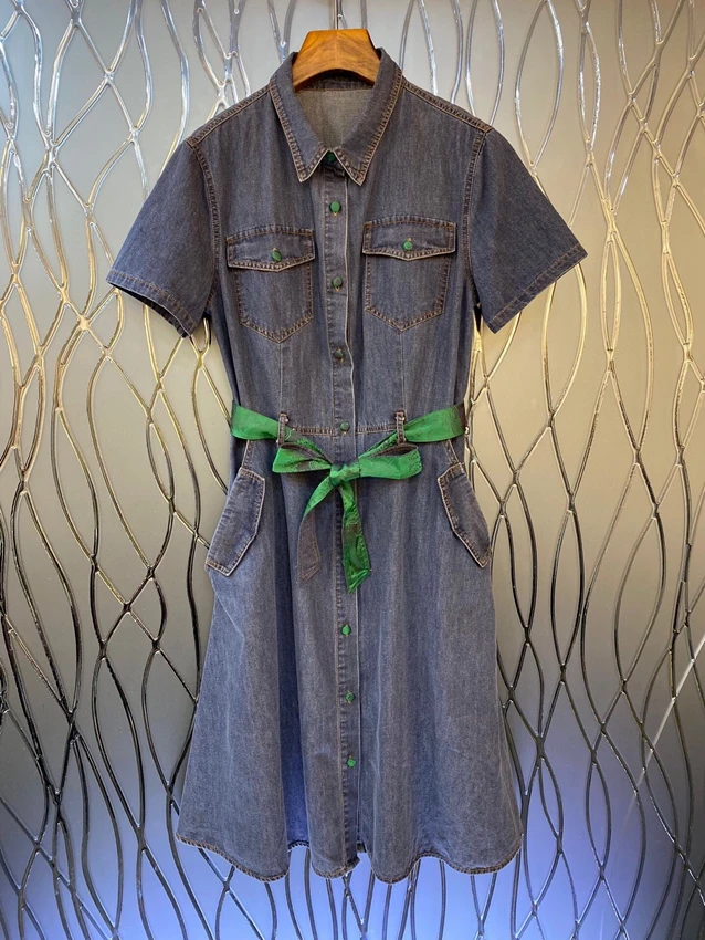 2023 new women fashion short sleeve lapel belt slim denim skirt simple slim dress 0609
2023 new women fashion short sleeve lapel belt slim denim skirt simple slim dress 0609