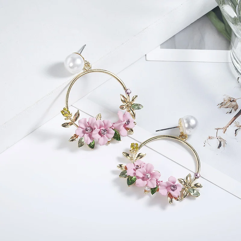 Dangle Earrings for Women Korean Fashion Flower Long Hanging Earrings Pearl Flowers Pendants Twist Drop Earrings Party Jewelry
Dangle Earrings for Women Korean Fashion Flower Long Hanging Earrings Pearl Flowers Pendants Twist Drop Earrings Party Jewelry