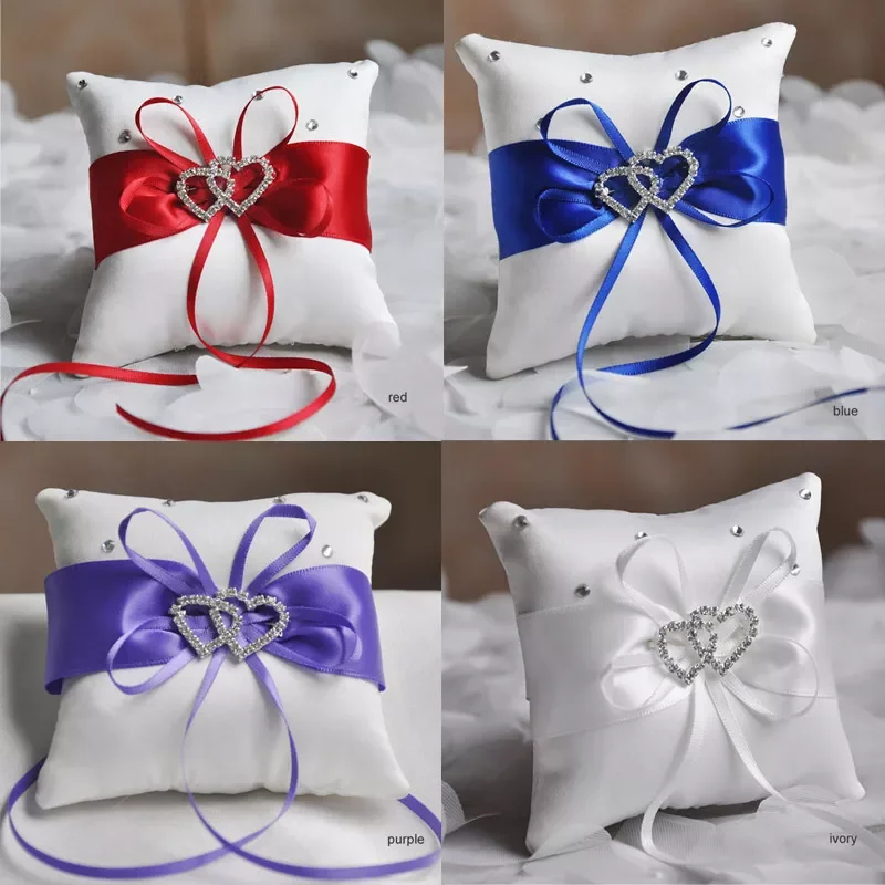 Drop Shipping European Wedding Decor Ring Pillow Double Heart White Red Blue Handmade Ribbon Bowknot Rhinestone Party Supplies
Drop Shipping European Wedding Decor Ring Pillow Double Heart White Red Blue Handmade Ribbon Bowknot Rhinestone Party Supplies