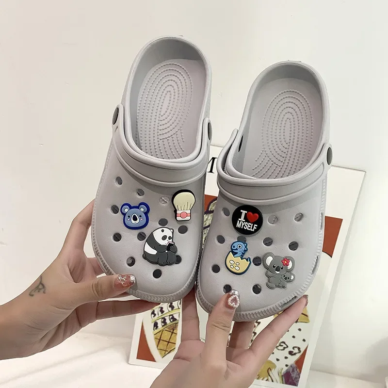 Croc Wear нескользящая обувь на высоком каблуке, пляжные сандалии, домашняя обувь, новинка, женские сандалии на толстом каблуке
Croc Wear нескользящая обувь на высоком каблуке, пляжные сандалии, домашняя обувь, новинка, женские сандалии на толстом каблуке
