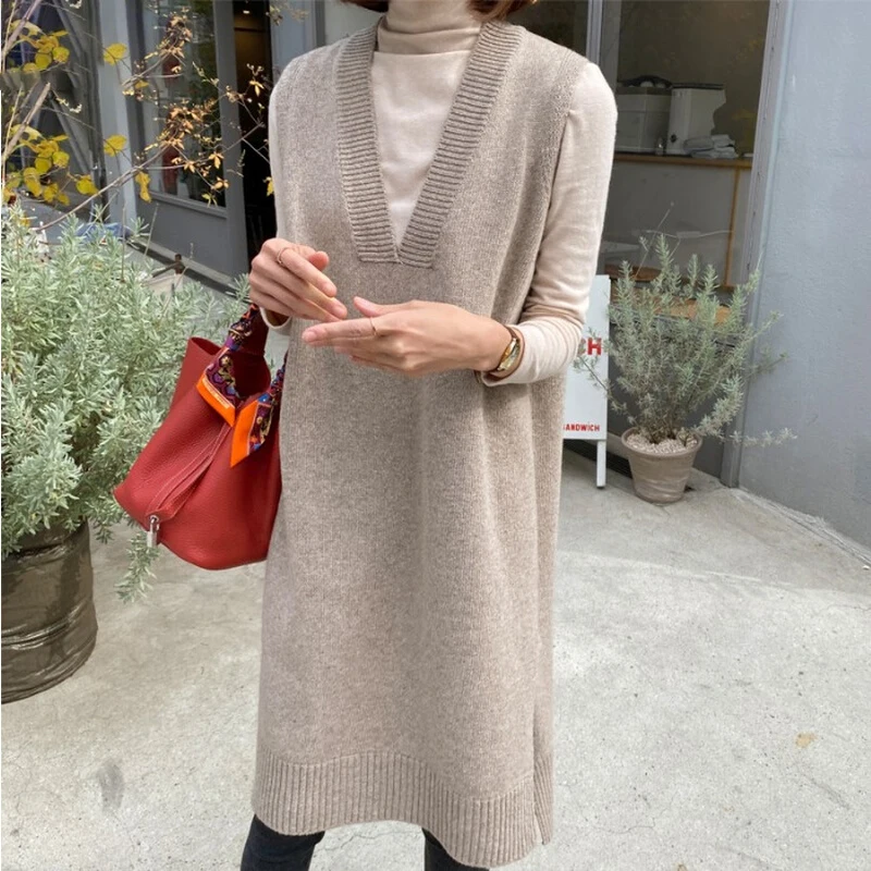 Khaki Vintage Knitted Dress Women V-neck Sleeveless Autumn Knit Dresses Female Chic Elegant Harajuku Style Knitwear Sweater
Khaki Vintage Knitted Dress Women V-neck Sleeveless Autumn Knit Dresses Female Chic Elegant Harajuku Style Knitwear Sweater