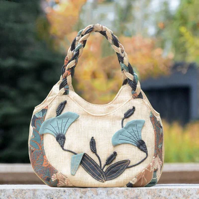 Hot Popular vintage string appliques small women Handbags!Nice floral embossing canvas Day Clutches Hot Classic lady Carrier
Hot Popular vintage string appliques small women Handbags!Nice floral embossing canvas Day Clutches Hot Classic lady Carrier