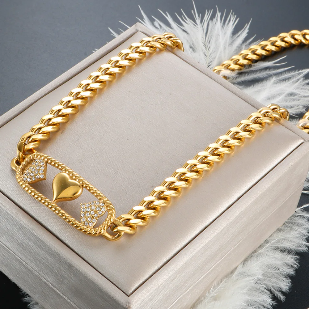 Chunky Cuban Gold Plated Vintage Chain Crystal Love Heart Pendant Punk Stainless Steel Necklace for Women Girl Dubai Jewelry
Chunky Cuban Gold Plated Vintage Chain Crystal Love Heart Pendant Punk Stainless Steel Necklace for Women Girl Dubai Jewelry