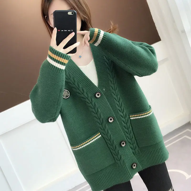 Women Clothes Spring Autumn New V-Neck Loose Cardigans Single Breasted Casual Solid Sweater Female Long Sleeve Knitted Jumpers
Women Clothes Spring Autumn New V-Neck Loose Cardigans Single Breasted Casual Solid Sweater Female Long Sleeve Knitted Jumpers