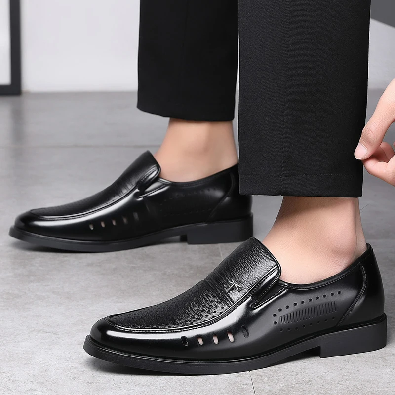 2022 Men Summer Leather Shoes Pointed Toe Quality Black Genuine Leather Soft Man Breathble Hole Shoes For Man
2022 Men Summer Leather Shoes Pointed Toe Quality Black Genuine Leather Soft Man Breathble Hole Shoes For Man