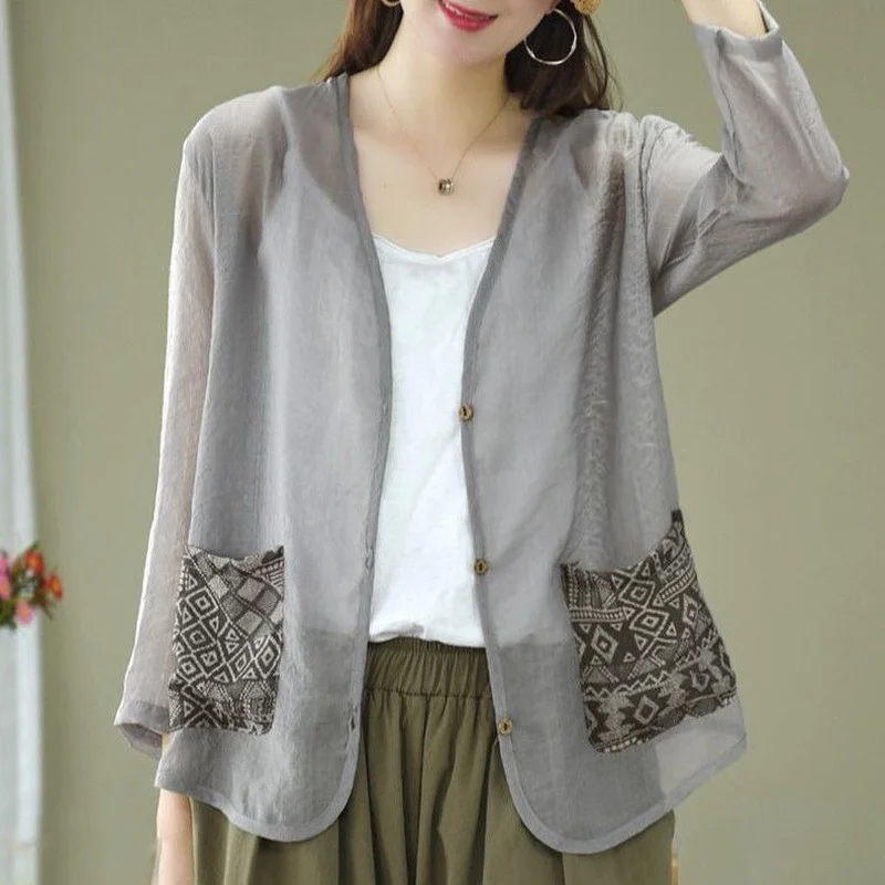 Куртка женская тонкая из хлопка и льна, с принтом в стиле пэчворк, защита от солнца, верхняя одежда, X155, весна-лето
Куртка женская тонкая из хлопка и льна, с принтом в стиле пэчворк, защита от солнца, верхняя одежда, X155, весна-лето