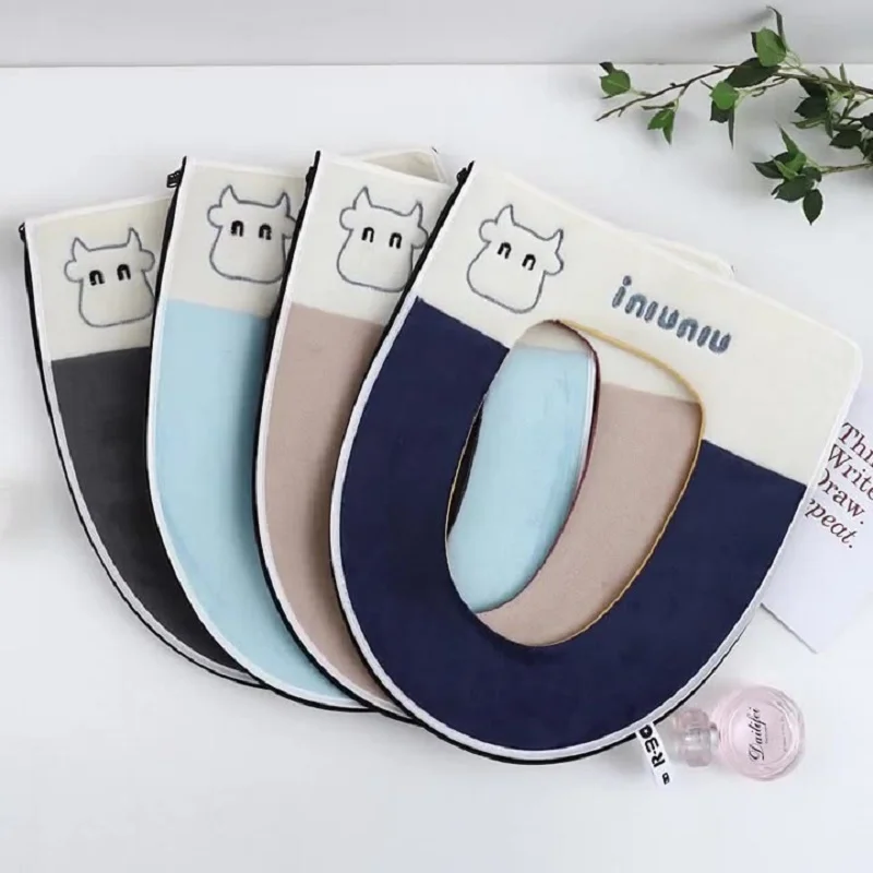 Embroidered cute toilet mat autumn and winter with handle thickened cushion cover home coral fleece warm zipper cushion
Embroidered cute toilet mat autumn and winter with handle thickened cushion cover home coral fleece warm zipper cushion
