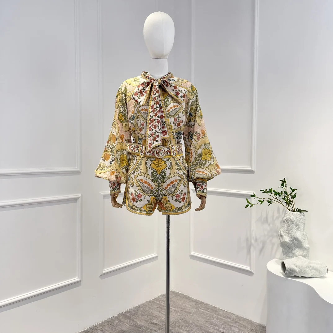 Top Quality Vintage Floral Printing Embroidery Self Tie Bow Lantern Sleeve Blouse Waist Belt Linen Shorts Two Piece Sets
Top Quality Vintage Floral Printing Embroidery Self Tie Bow Lantern Sleeve Blouse Waist Belt Linen Shorts Two Piece Sets