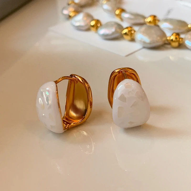Enamel Drop Glazed Earrings Natural White Shellfish Luxury Trendy Earrings 24K Stainless Steel Gold Plated 
Enamel Drop Glazed Earrings Natural White Shellfish Luxury Trendy Earrings 24K Stainless Steel Gold Plated