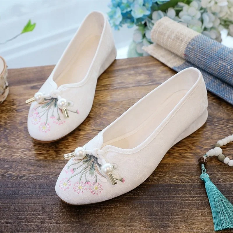 Новинка 2023, женские туфли в китайском стиле Ципао, женские туфли с острым носком на плоской подошве, повседневные туфли в стиле ретро 
Новинка 2023, женские туфли в китайском стиле Ципао, женские туфли с острым носком на плоской подошве, повседневные туфли в стиле ретро