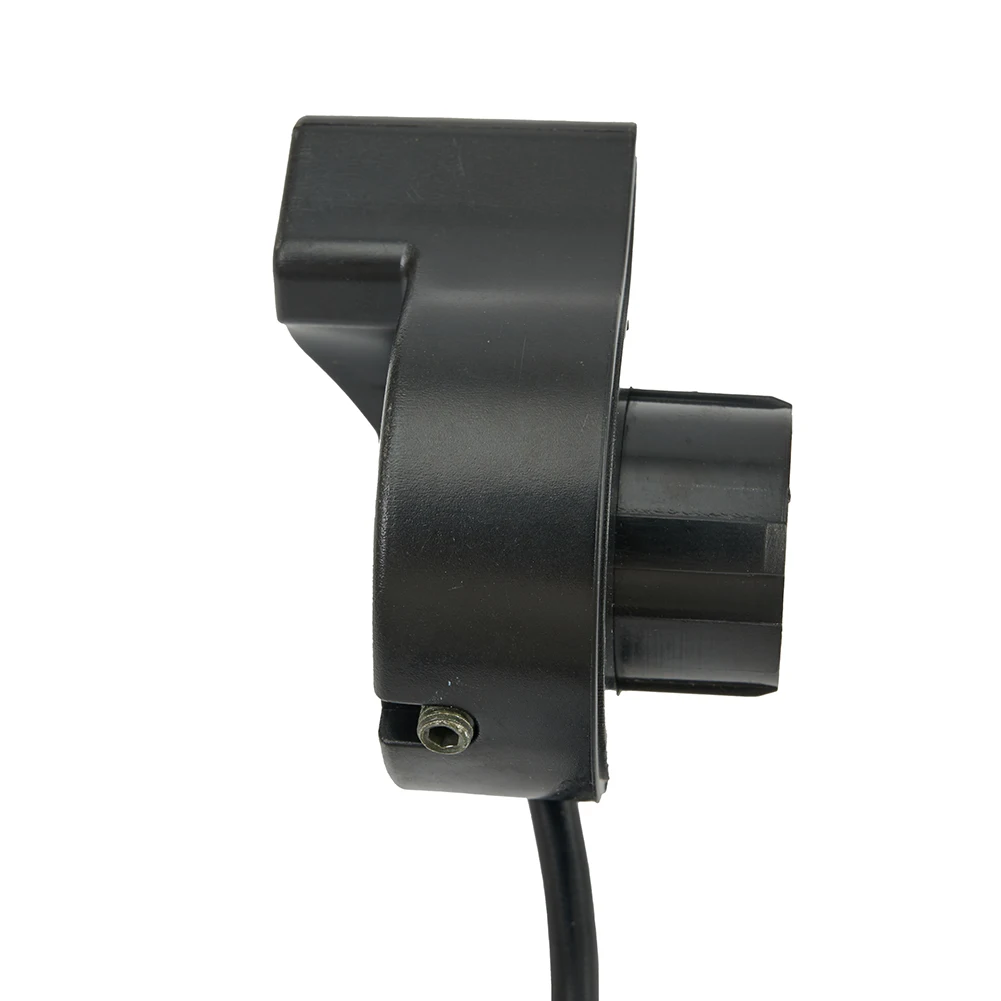 7/8" Motor Scooter Handlebar ON OFF Switch For Horn Headlight Turn Signal 3In1 Horn Light Turn Signals On/Off Switch
7/8" Motor Scooter Handlebar ON OFF Switch For Horn Headlight Turn Signal 3In1 Horn Light Turn Signals On/Off Switch