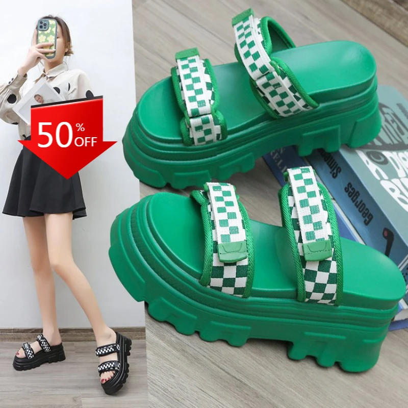 Net red slippers women's thick soles wear fashionable summer new style muffin heighten sandals on behalf of hair
Net red slippers women's thick soles wear fashionable summer new style muffin heighten sandals on behalf of hair