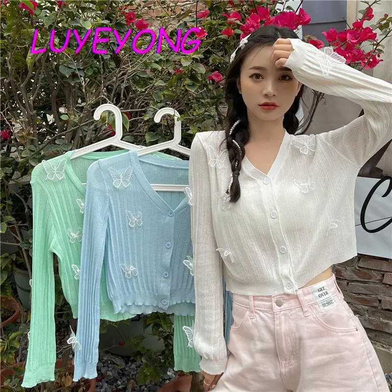 Cardigan Sweater Autumn Women Y2k 3D Embroidery Butterfly Sweet Korean Fashion Crop Top Lady Solid Color V Neck Knitted Sweaters
Cardigan Sweater Autumn Women Y2k 3D Embroidery Butterfly Sweet Korean Fashion Crop Top Lady Solid Color V Neck Knitted Sweaters