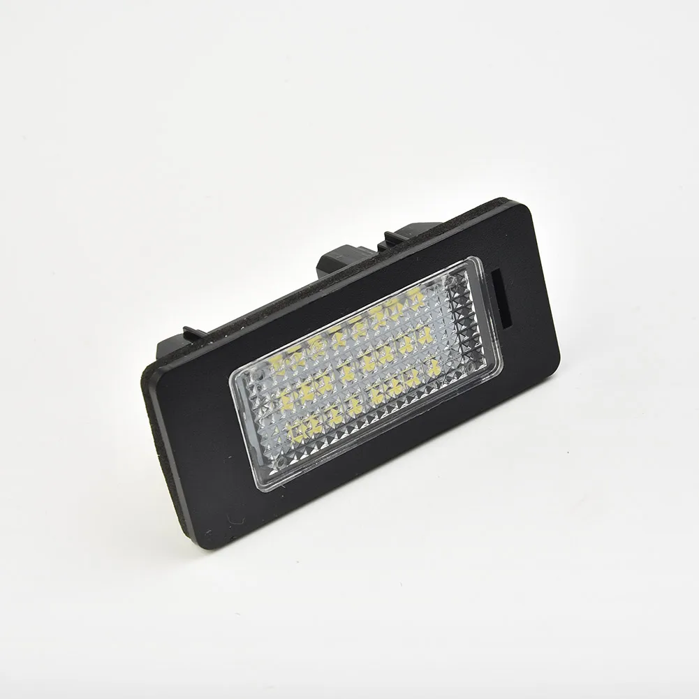 LED Light License Plate Light Bulb DC 12V For BMW E39 E60 E82 E70 E90 E92 X3/5/6 Low Power Consumption High Efficiency And Ener
LED Light License Plate Light Bulb DC 12V For BMW E39 E60 E82 E70 E90 E92 X3/5/6 Low Power Consumption High Efficiency And Ener