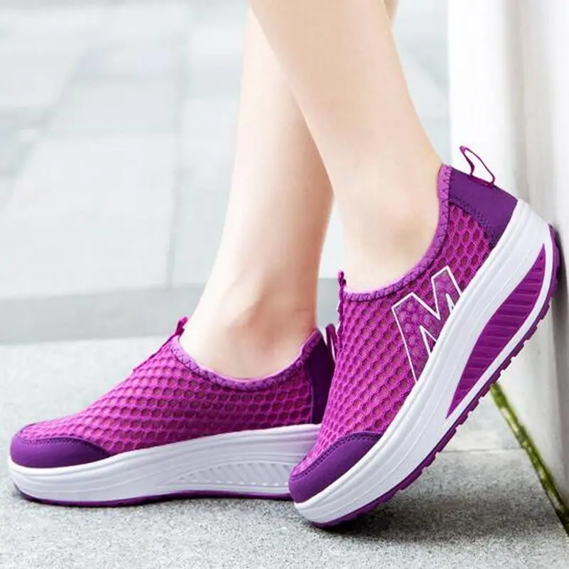 Женская обувь на высокой платформе, теннисные Спортивные Беговые спортивные белые Мокасины, легкие кроссовки для девочек, кроссовки на выс... 
Женская обувь на высокой платформе, теннисные Спортивные Беговые спортивные белые Мокасины, легкие кроссовки для девочек, кроссовки на выс...