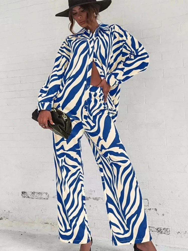 Брючный костюм из двух предметов, комплекты одежды в африканском стиле, Женский Топ с длинным рукавом и полосатым принтом и брюки, комплект ...
Брючный костюм из двух предметов, комплекты одежды в африканском стиле, Женский Топ с длинным рукавом и полосатым принтом и брюки, комплект ...