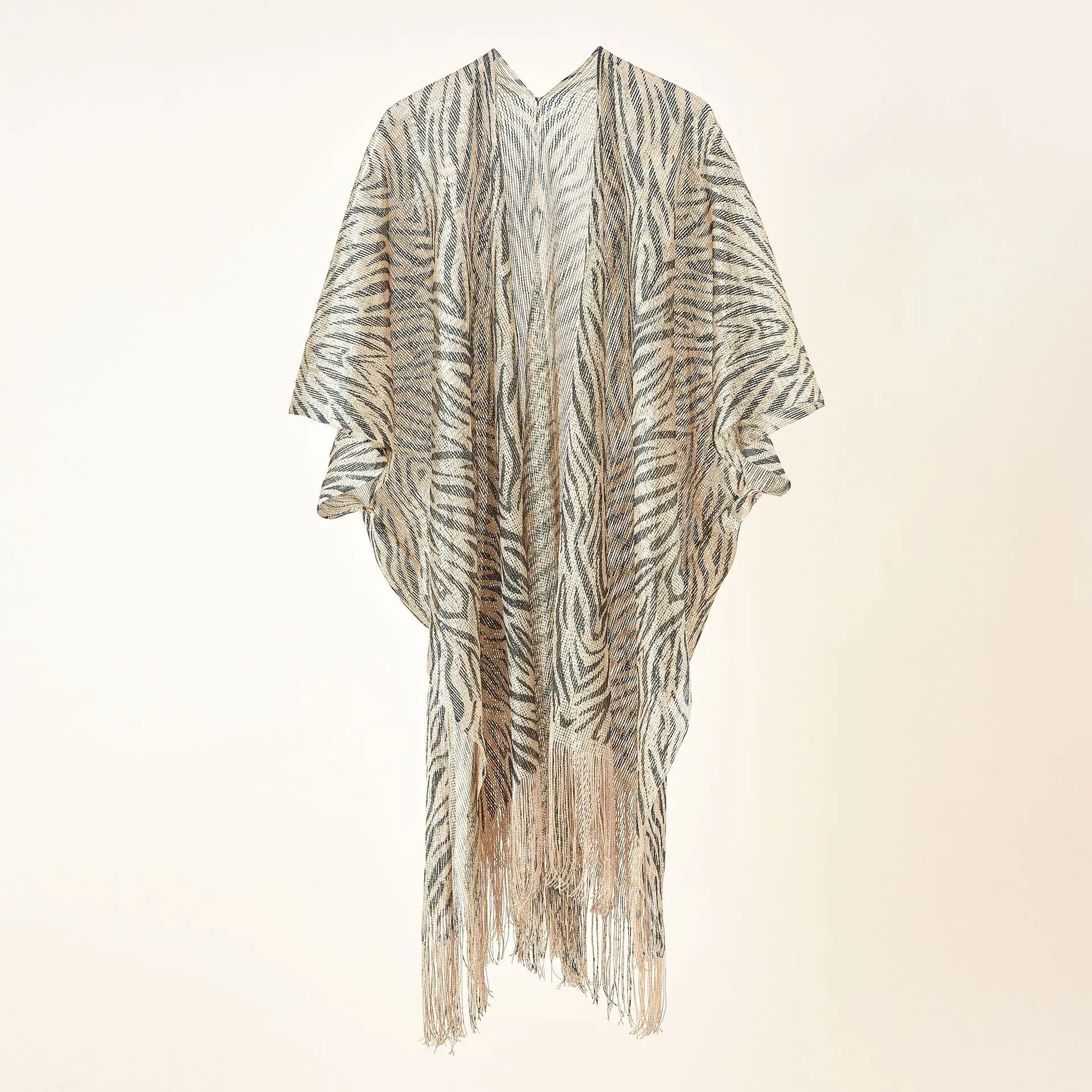 2022 Spring Summer Street New Pullover Lady Stripe Printing Tassel Sunscreen Splicing Sleeveless Women Poncho Capes Khaki
2022 Spring Summer Street New Pullover Lady Stripe Printing Tassel Sunscreen Splicing Sleeveless Women Poncho Capes Khaki