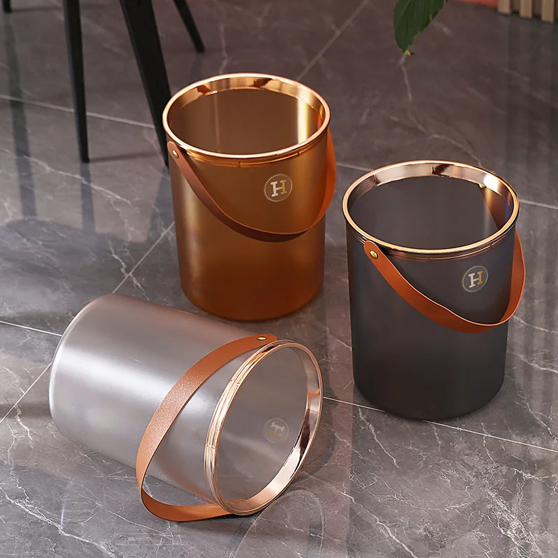 Transparent Trash Bins Home Bedroom Living Room Kitchen Creative Push Type Bomb Cover Light Luxury Handle Simple Paper Basket
Transparent Trash Bins Home Bedroom Living Room Kitchen Creative Push Type Bomb Cover Light Luxury Handle Simple Paper Basket